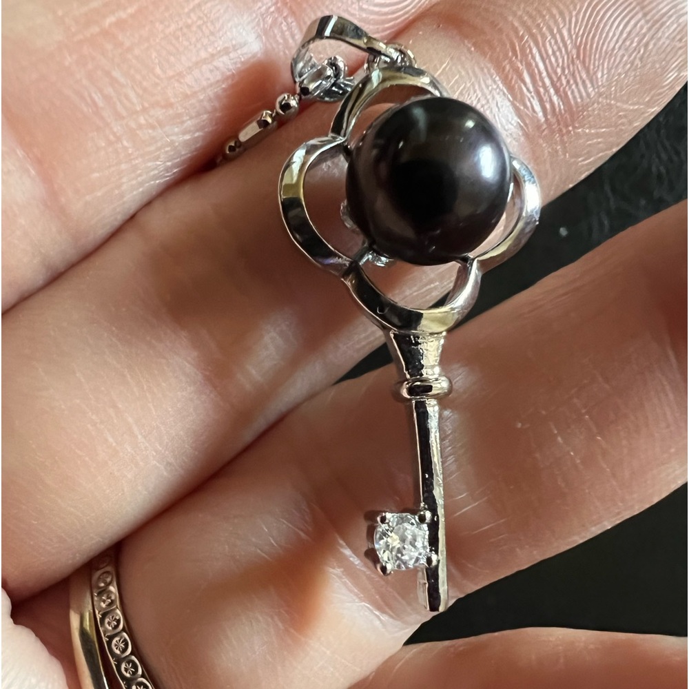 Genuine South sea 10mm silver plated chain . Ships Usa only